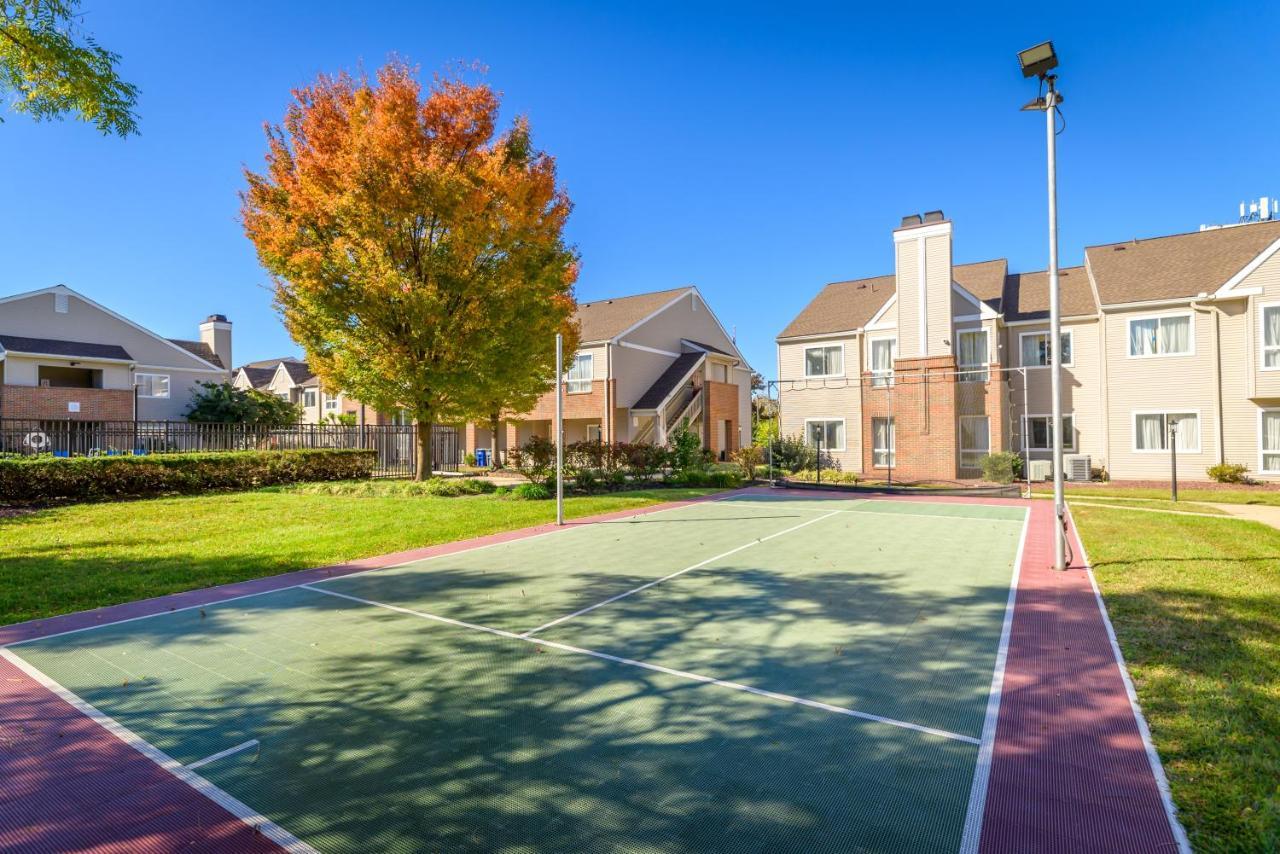 Philadelphia Suites At Airport - An Extended Stay Hotel Exterior photo